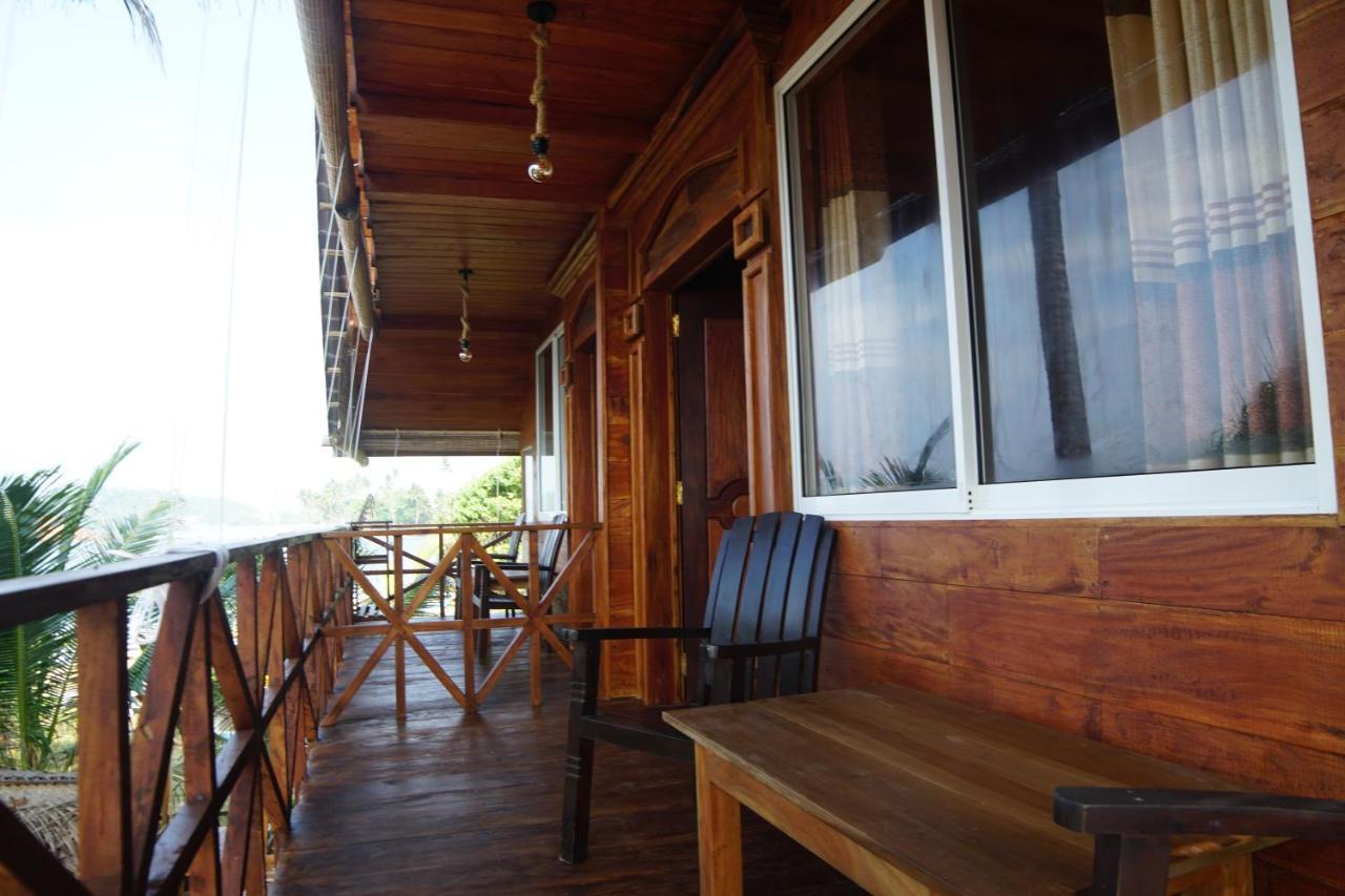 Turtle Bay Beach Resort Mirissa Eksteriør billede